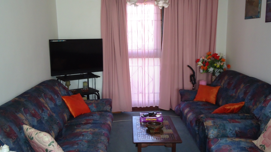 2 Bedroom Property for Sale in Rocklands Western Cape